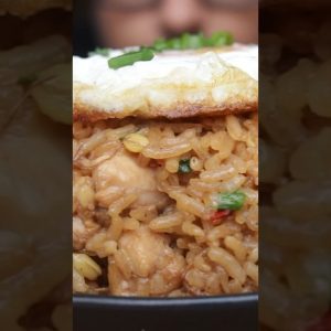 Which country’s fried rice is called Nasi Goreng?